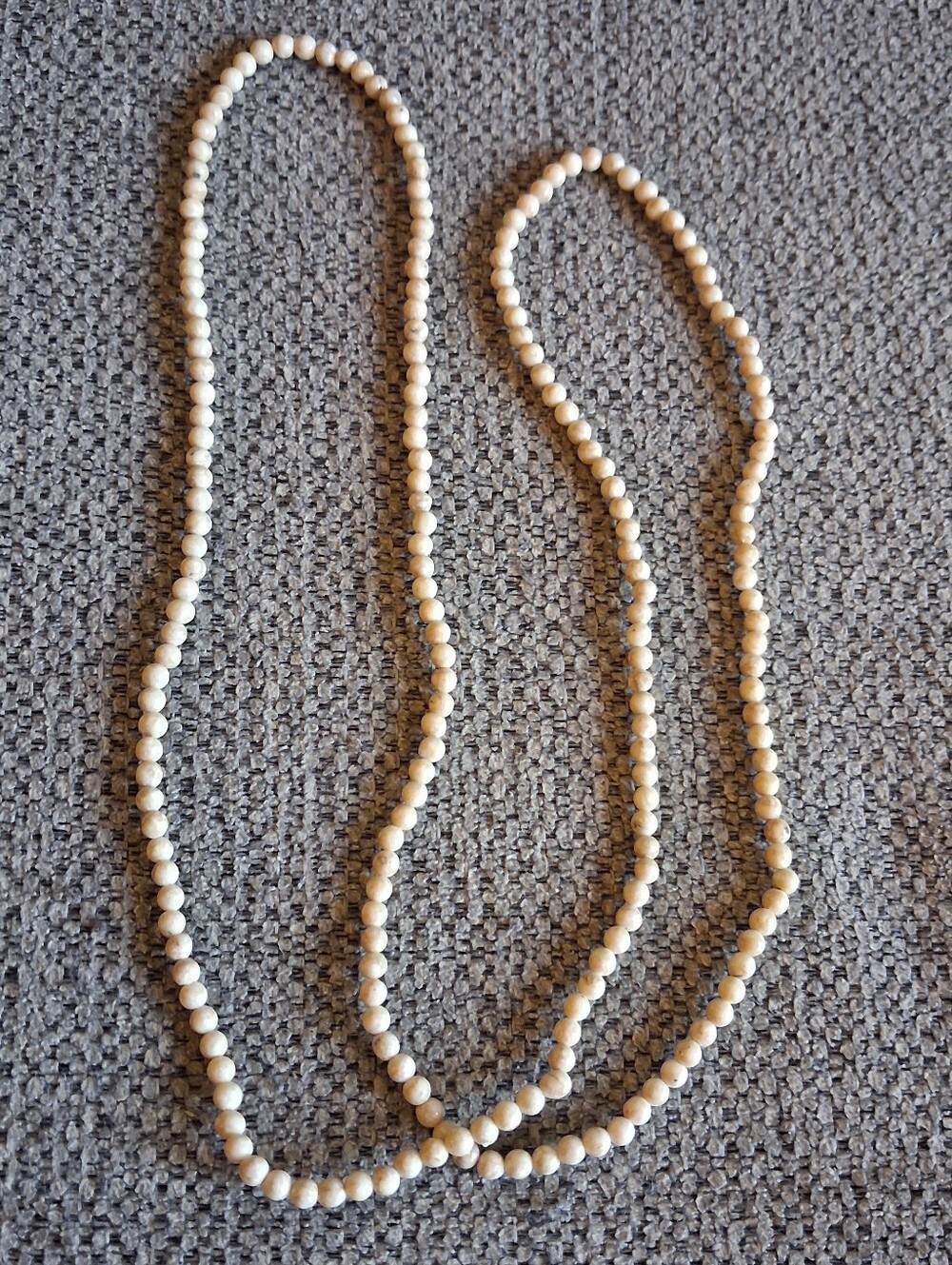 Classic Cream Beaded Women's Necklace - Unbranded